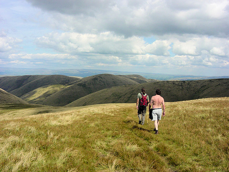 Heading north from the Calf toward Hazelgill Knott