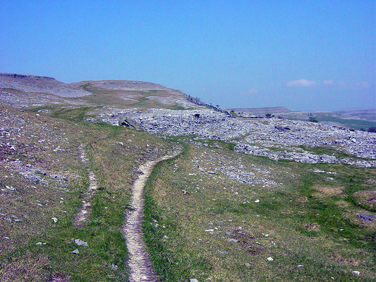 The path to Thwaite Scars