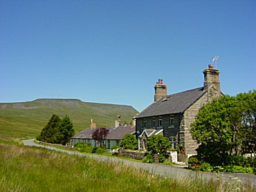 The start of the walk at Aisgill Moor Cottages