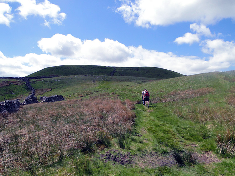 Climbing on the Pennine Way to Dodd Fell