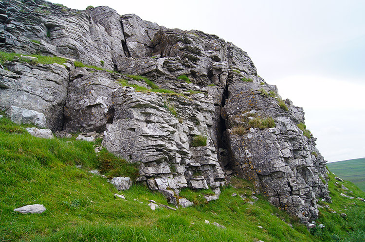 Limestone scar on the west face of Addleborough