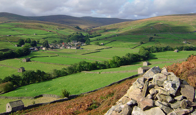 View from the Pennine Way to Thwaite
