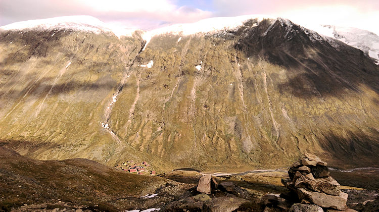 One for next time, Glittertind, the 2nd highest peak in Scandinavia right above where we parked