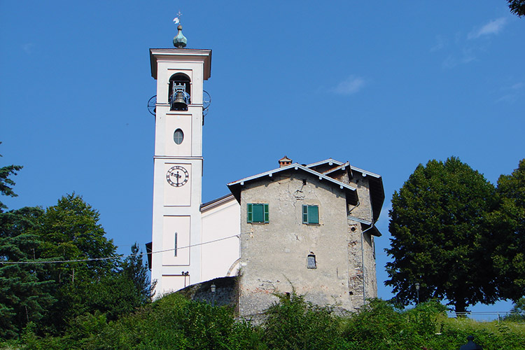 We passed Codogna Church on our prelude walk up to Naggio