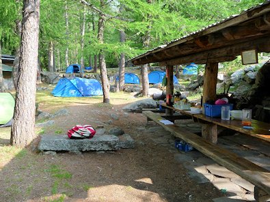 Typical camp on the Mont Blanc trip