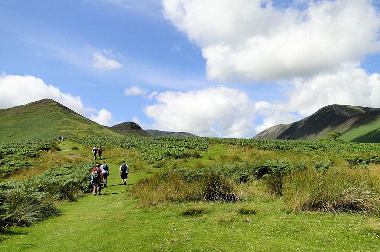 Walking from High Coledale to Barrow Door