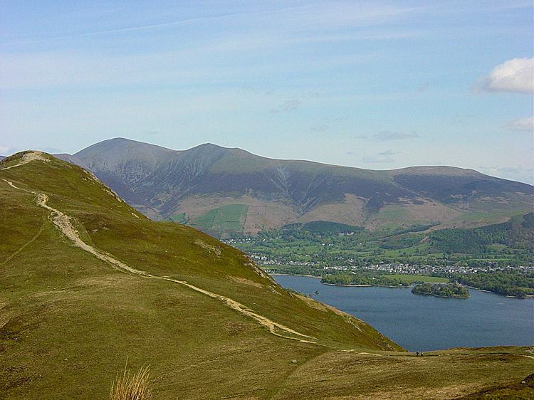 The Mart Bield path to Cat Bells summit