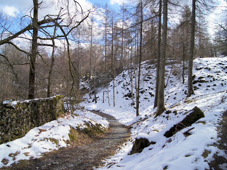 The good path to Great Hole from Holme Ground