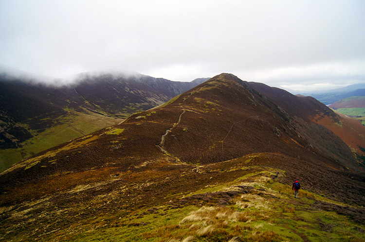 Ridge path to Ard Crags