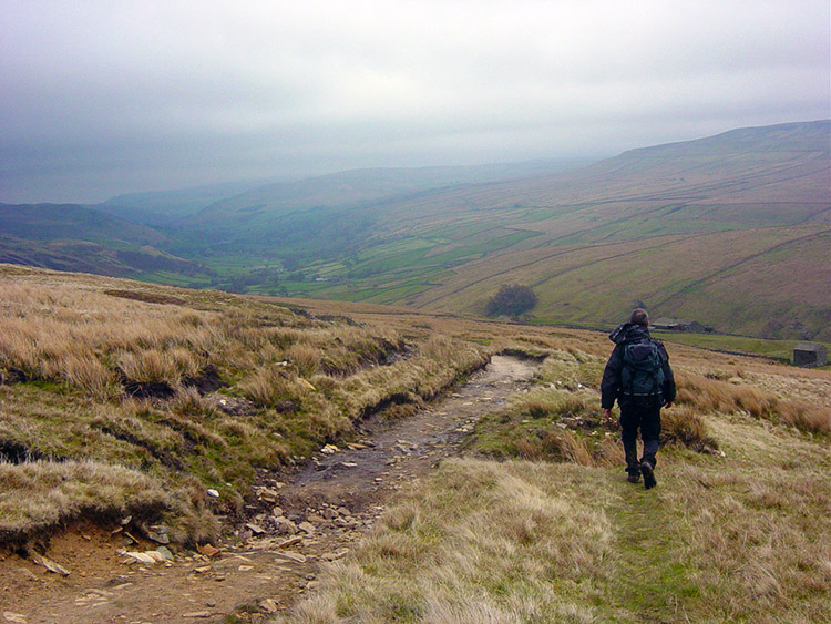 Descending Great Shunner Fell to Swaledale