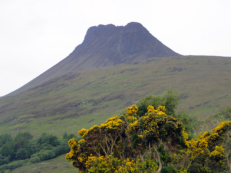 Stac Pollaidh as seen from Linneraineach