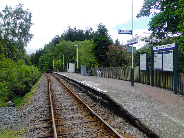 Achnashellach Station