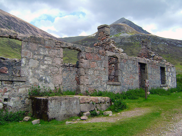 Ruins at Tigh-na-sleubhaich