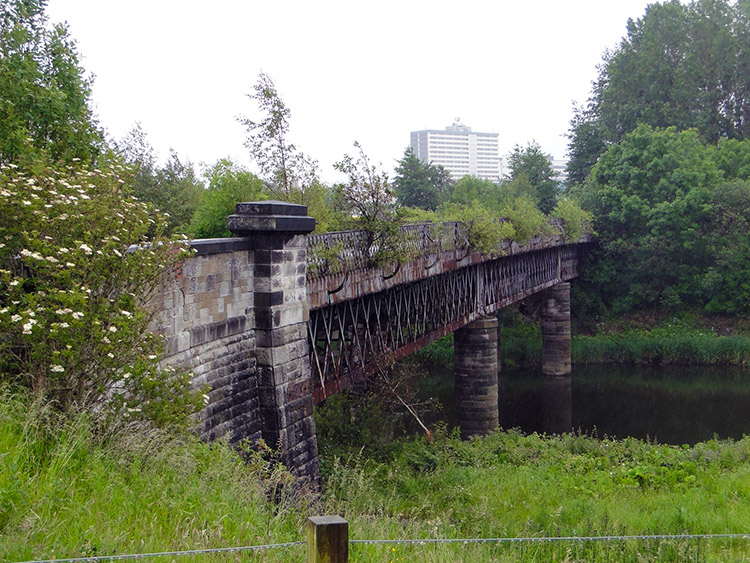 Railway Bridge in need of TLC near Cambuslang