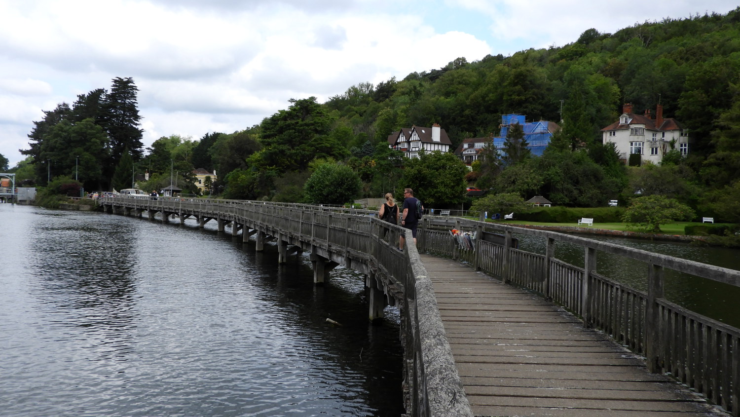 On the boardwalk to Henley-on-Thames