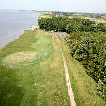 Viking Way start point from the Humber Bridge