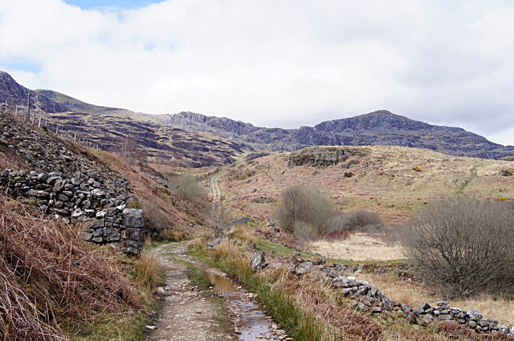 The path to Tantgrisiau Reservoir