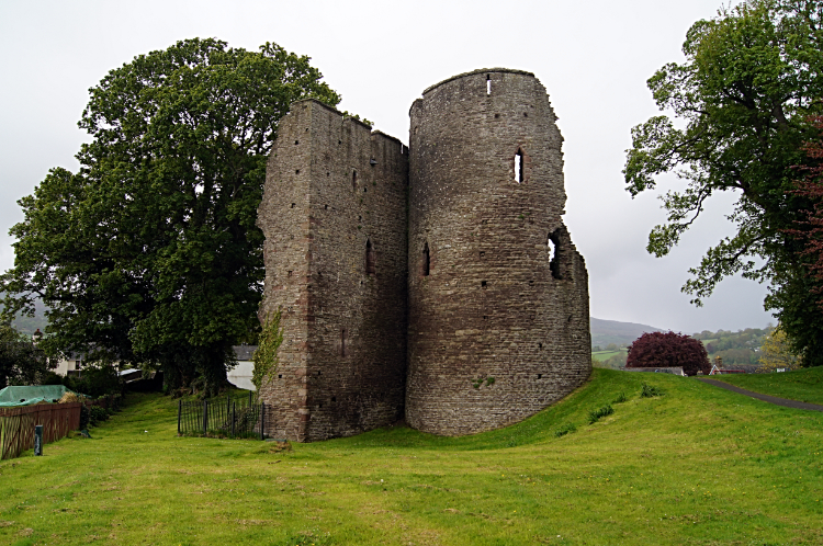 Crickhowell Castle