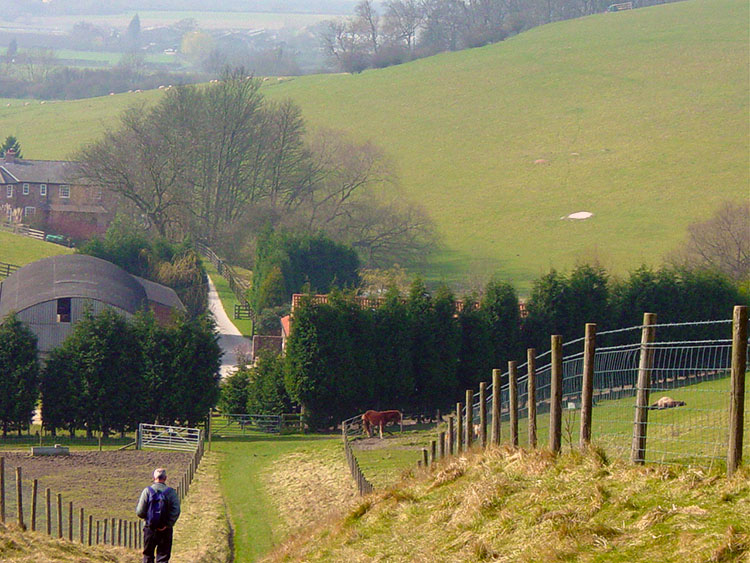 Descending to Woo Dale