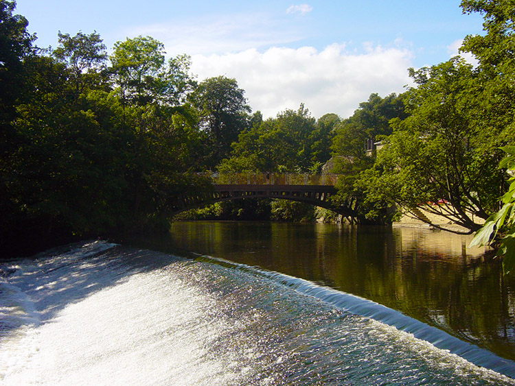 Weir on the River Aire near Newlay Bridge