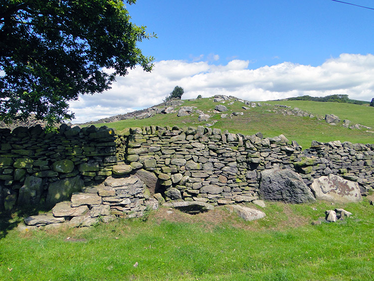 Rock outcrop at High Bradley