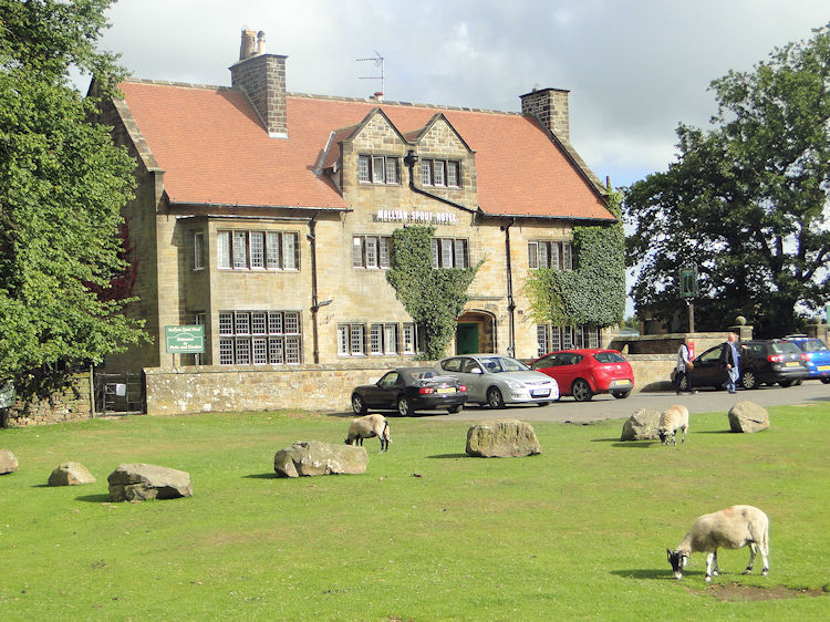 Mallyan Spout Hotel