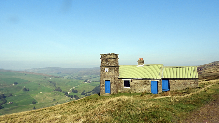 Thrope Edge Shooting House