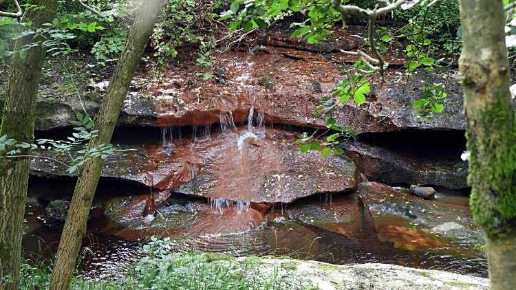 Red rock cascade in How Stean Beck