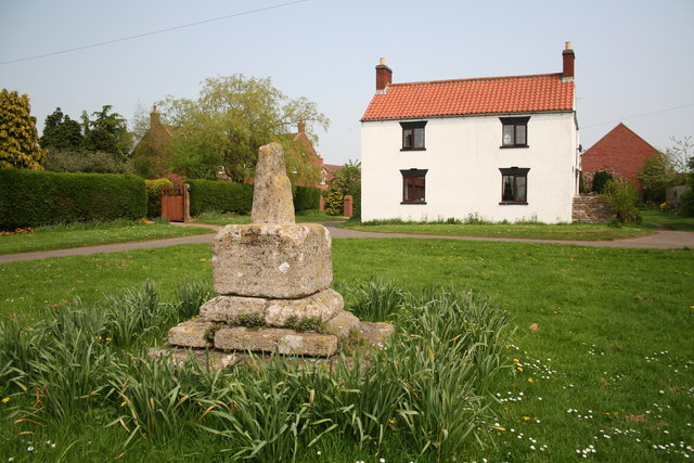 15th century cross in Gelston