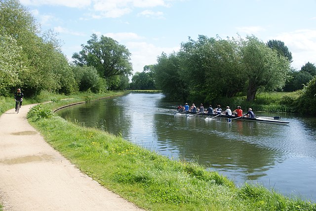 On the Harcamlow Way near Fen Ditton