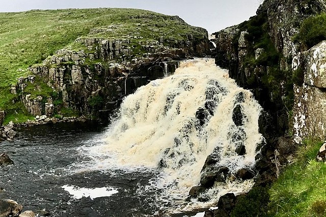 Cauldron Spout