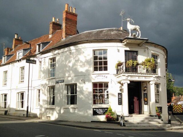The White Hart, Whitchurch