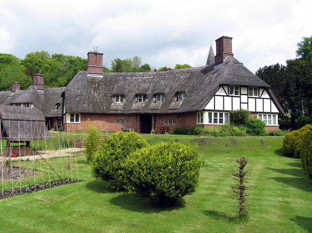 Thatched houses at Freefolk