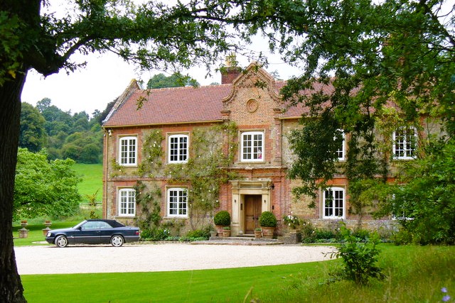 Chilworth Manor