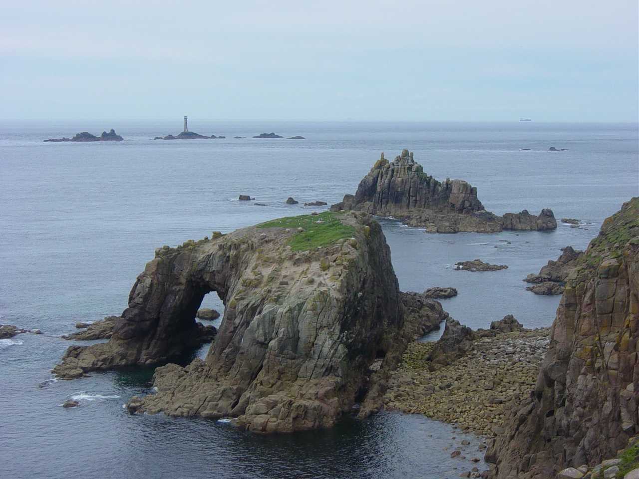 Enys Dodnan Arch, Lands End