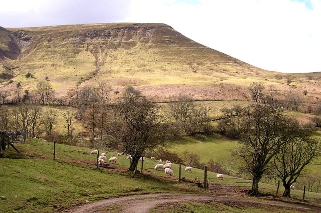 Twmpa, Lord Hereford's Knob