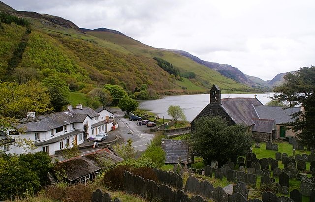 Tal-y-Llyn village