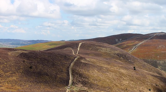 The path across Moel y Gaer and Moel y Gamelin