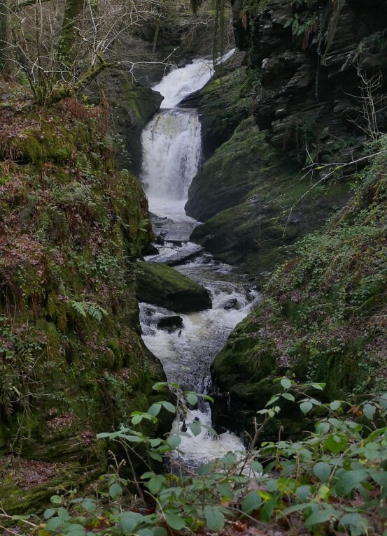 Rhaeadr y Cwm up close