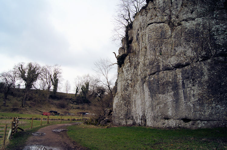 Limestone cliff between Alport and Youlgreave