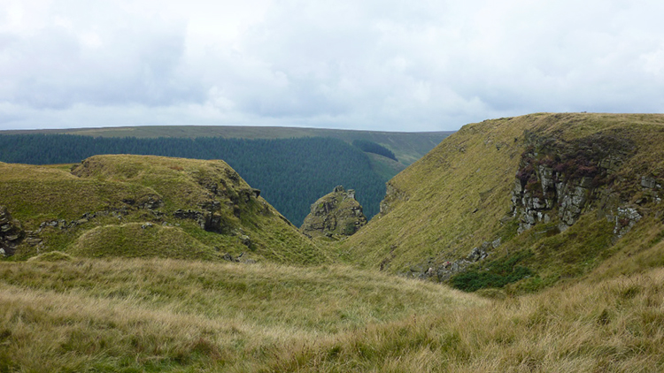 Alport Castles