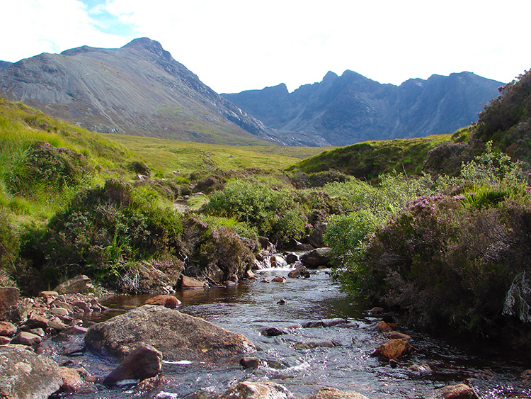 Beautiful Scenery on the approach walk