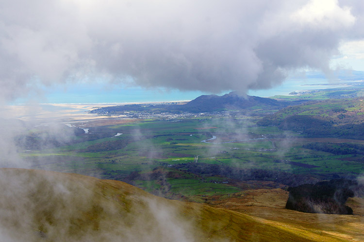 Cloud cleared the mountain top once I descended