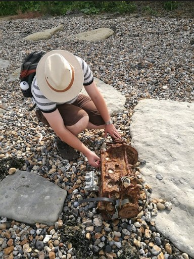 Exploring a four pot engine on Herne Beach