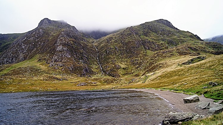 View to Y Garn from Llyn Idwal