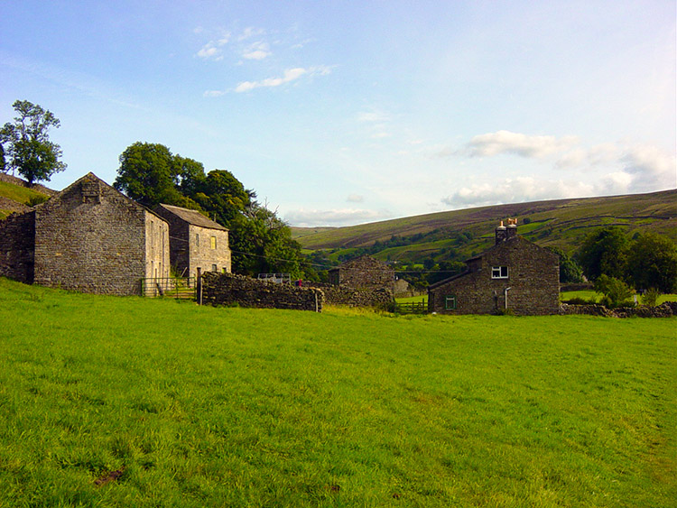 Walking back into Gunnerside