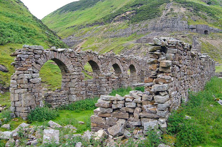 Derelict Blakethwaite Peat Store near Gorton Hush