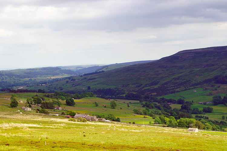 Crossing Feetham Pasture back to Swaledale