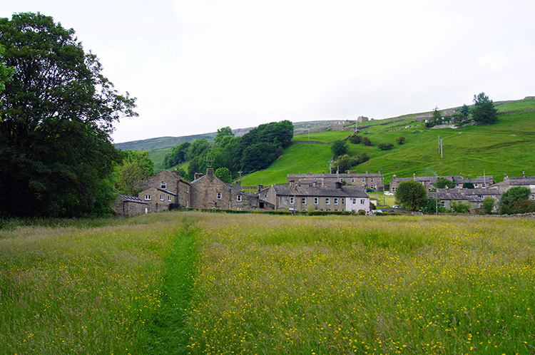 Walking back to Gunnerside