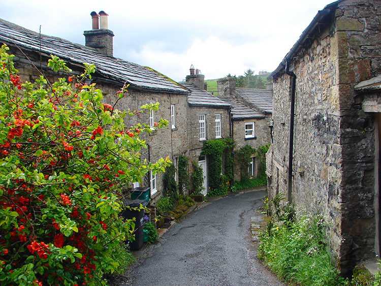 Quaint narrow streets in Langthwaite